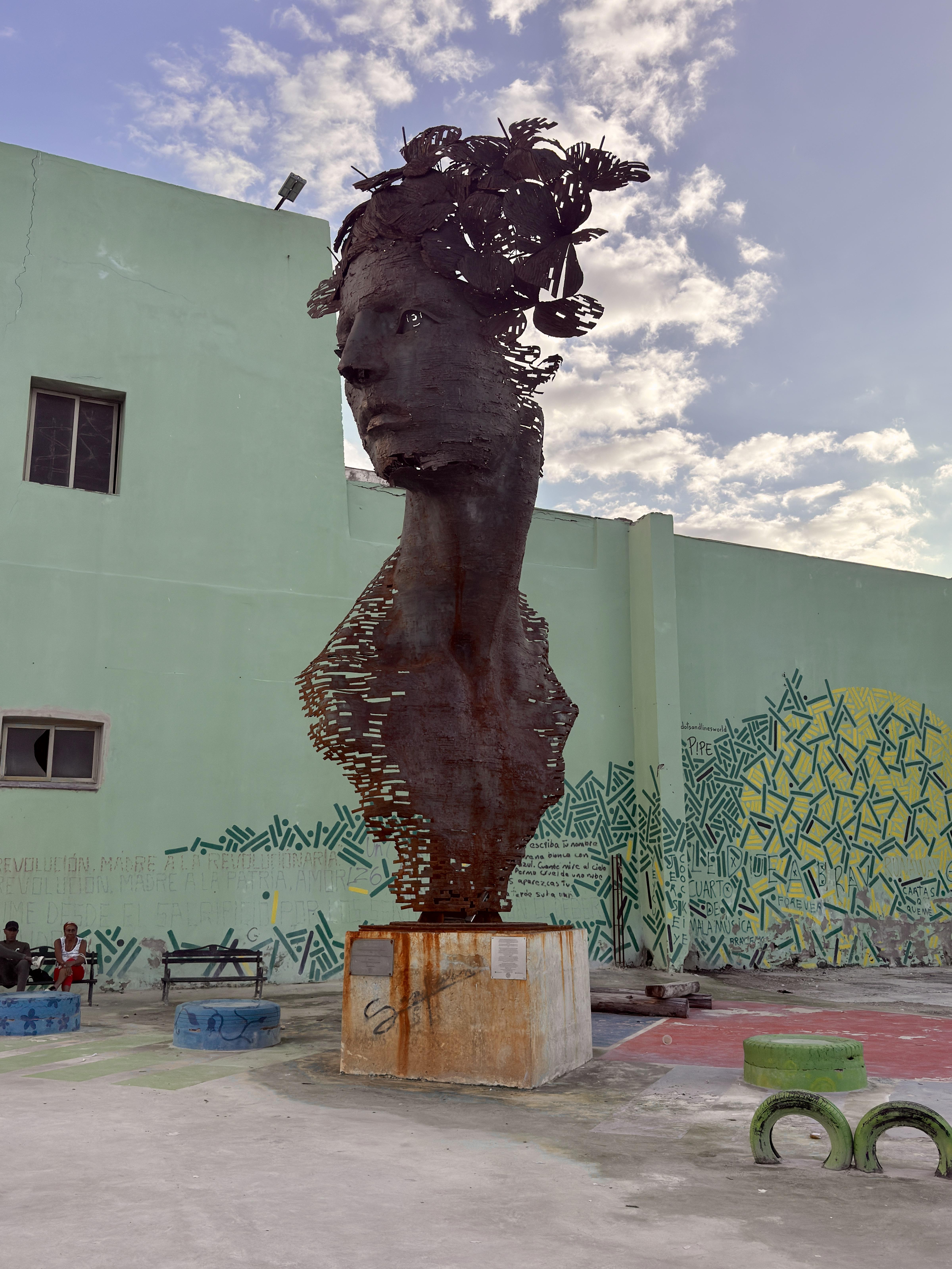 CX260109LEYVA | Miss Amy Leyva