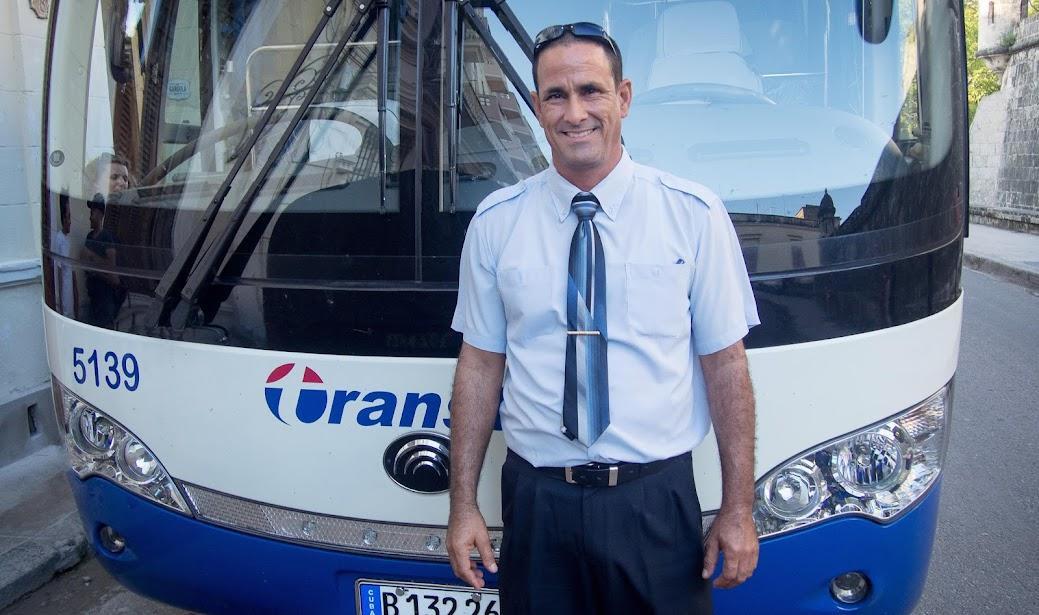 Nossos motoristas são profissionais credenciados pelo governo cubano