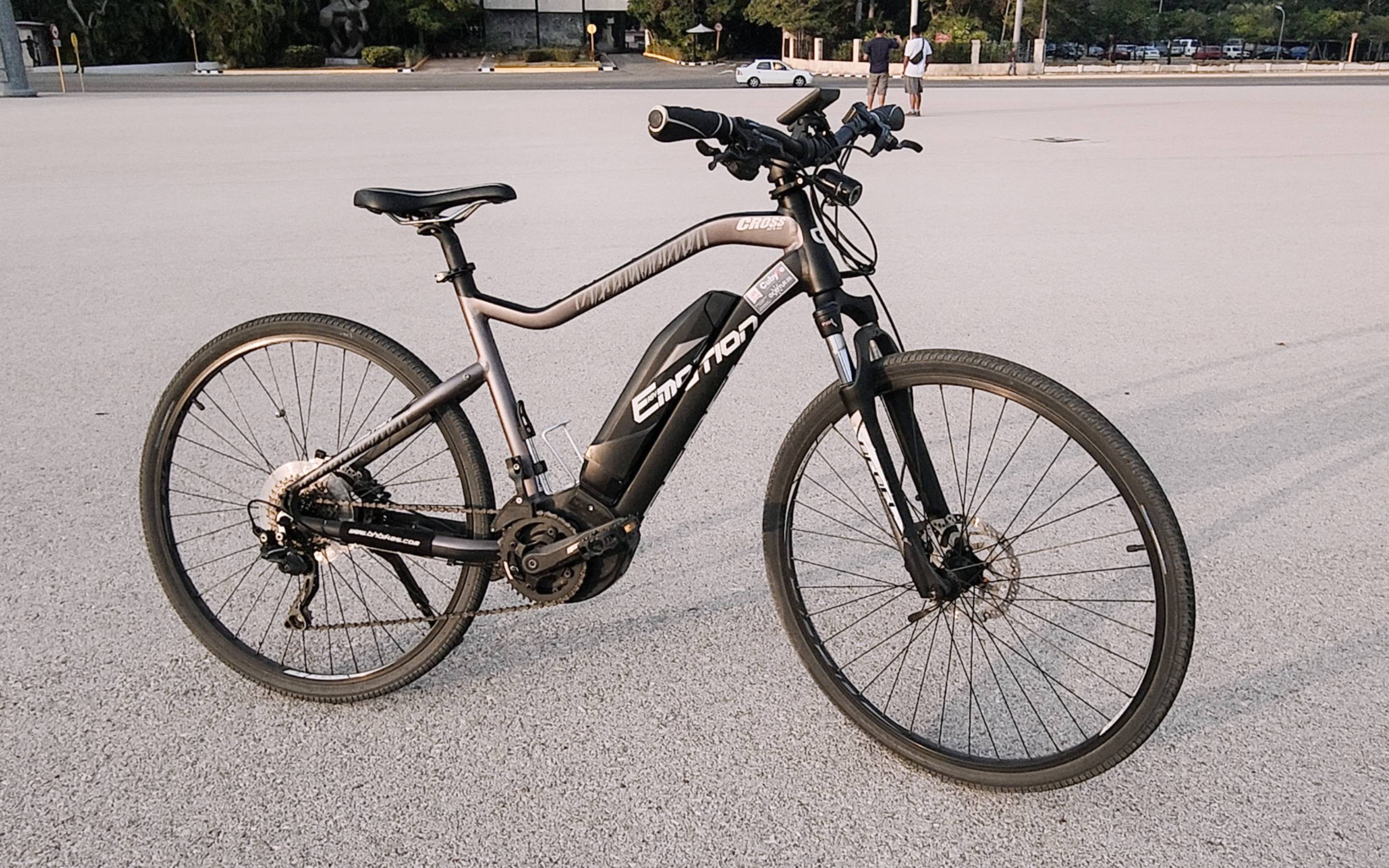 The Easy Motion Rebel Cross Lite PW The Easy Motion Rebel Cross Lite PW