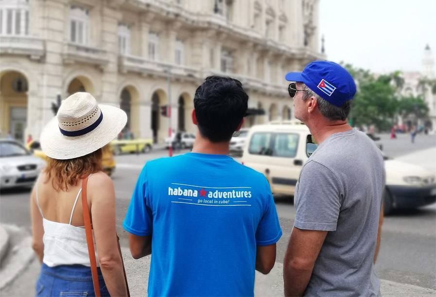 Havana Adventures day tour guide with 2 private tour participants in Old Havana Havana Adventures day tour guide with 2 private tour participants in Old Havana