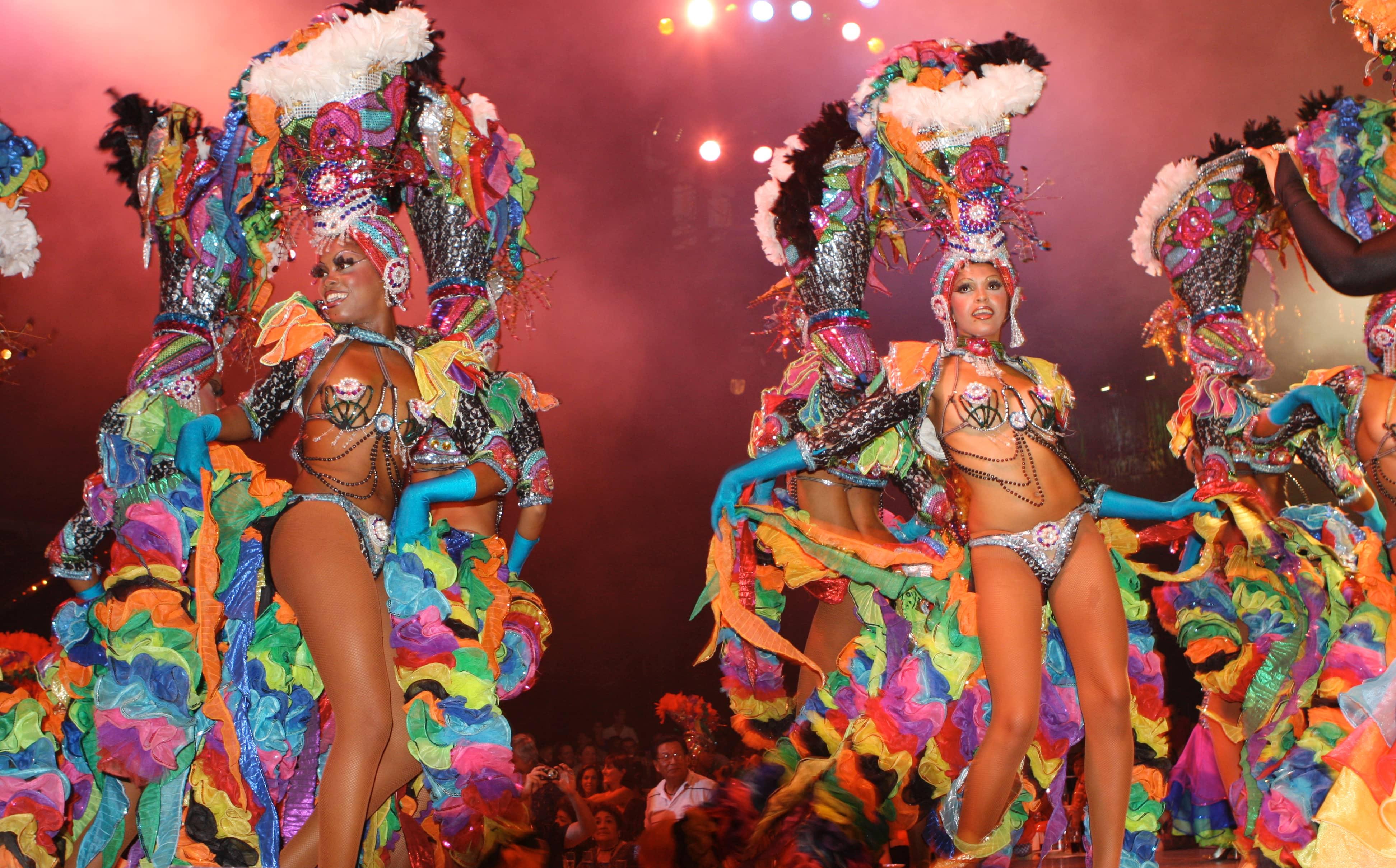 O show Tropicana em Havana, Cuba