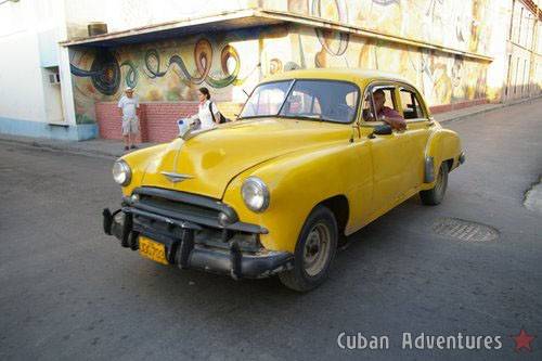 Santiago de Cuba Yellow Car Santiago de Cuba Yellow Car
