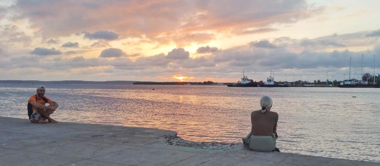 Sunset over the bayside boulevard in Cienfuegos