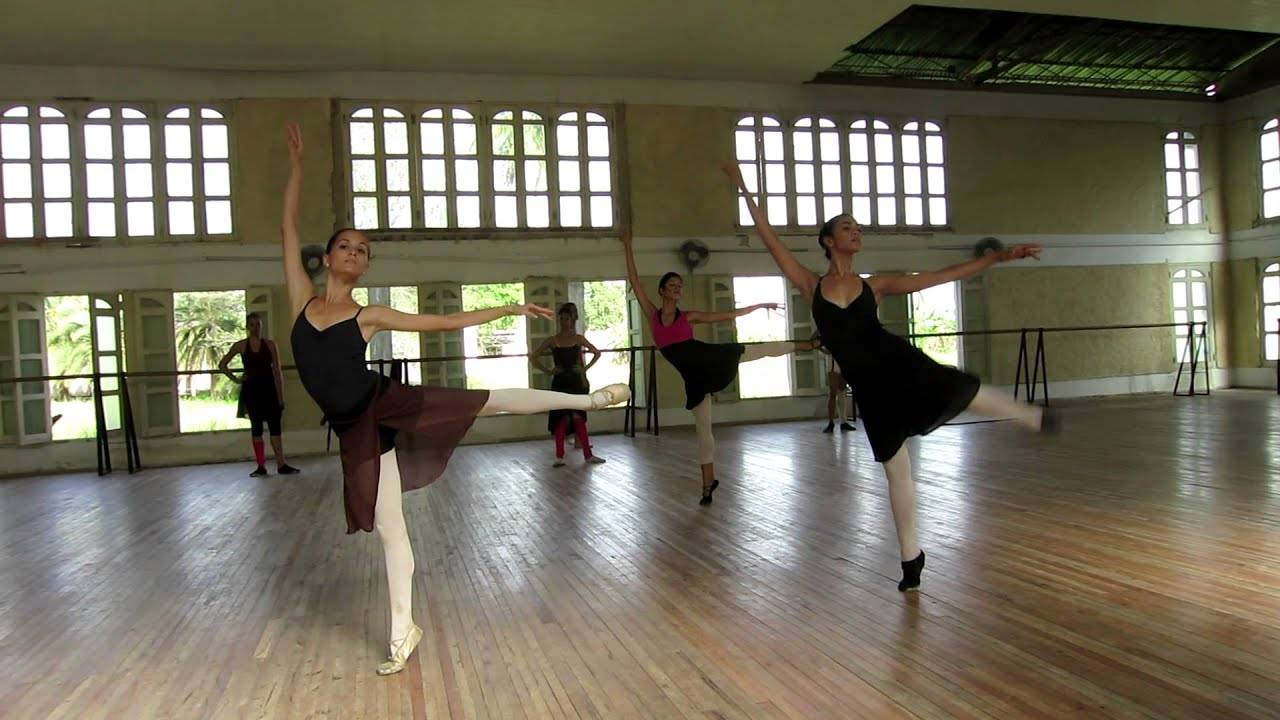 We include a visit to a ballet school in Camaguey We include a visit to a ballet school in Camaguey