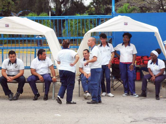 Workers in Rolling Stones Havana Concert Workers in Rolling Stones Havana Concert